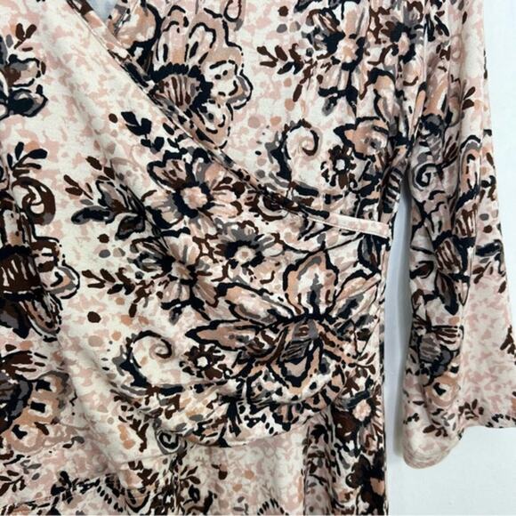 Garnet Hill Faux Wrap Knit Surplice Floral Brianna Dress Midi size Medium - Picture 7 of 15